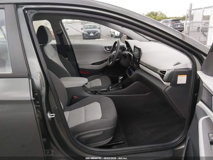 2020 HYUNDAI IONIQ HYBRID BLUE