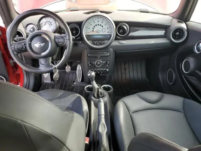 2011 MINI COOPER S  