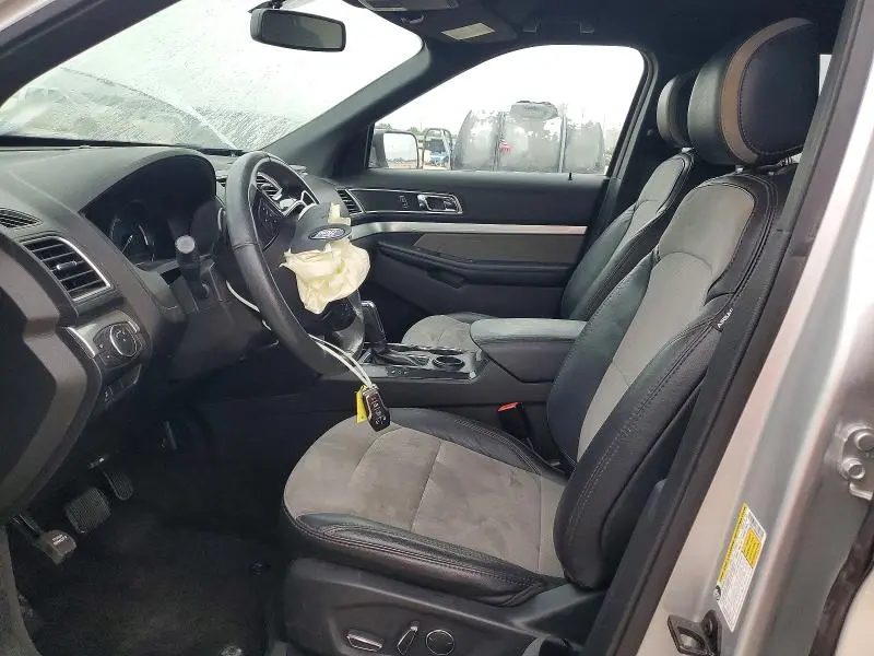 2017 FORD EXPLORER XLT  