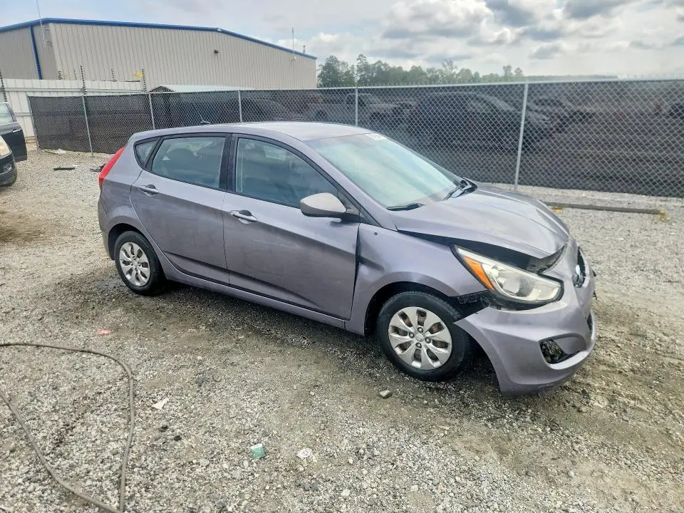 2015 HYUNDAI ACCENT GS  