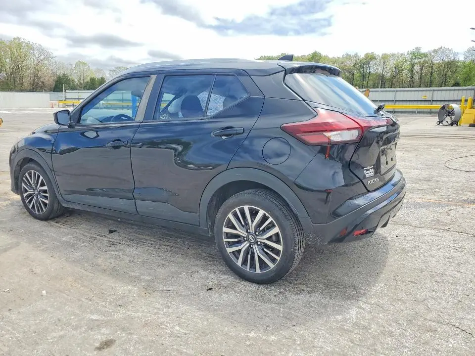 2021 NISSAN KICKS SV  