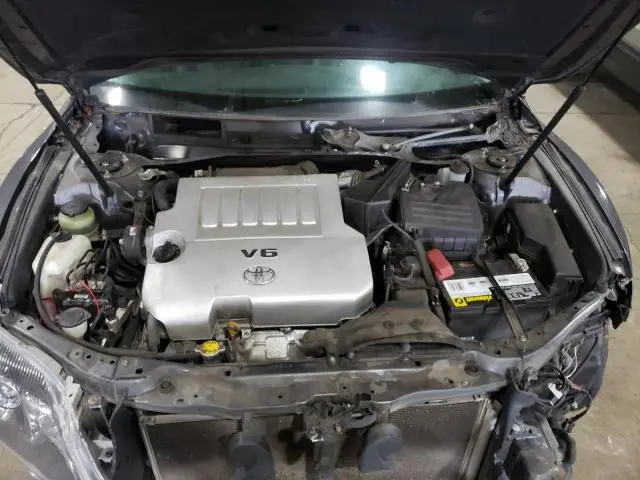 2011 TOYOTA CAMRY SE