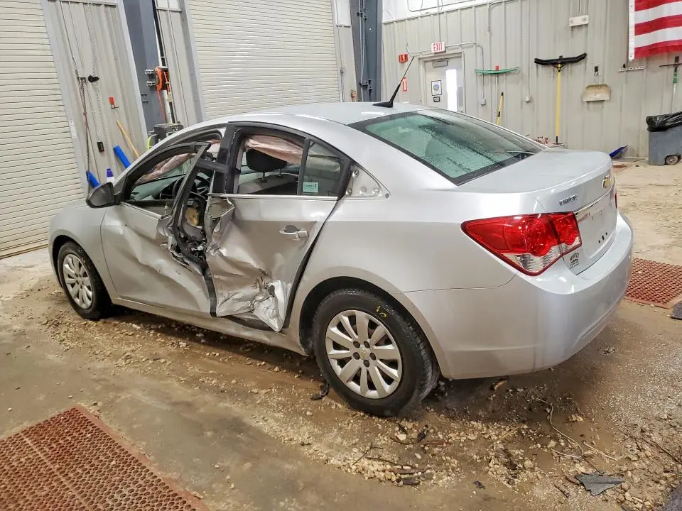 2011 CHEVROLET CRUZE LS  