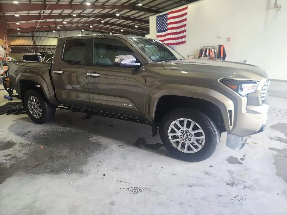 2025 TOYOTA TACOMA LIMITED  
