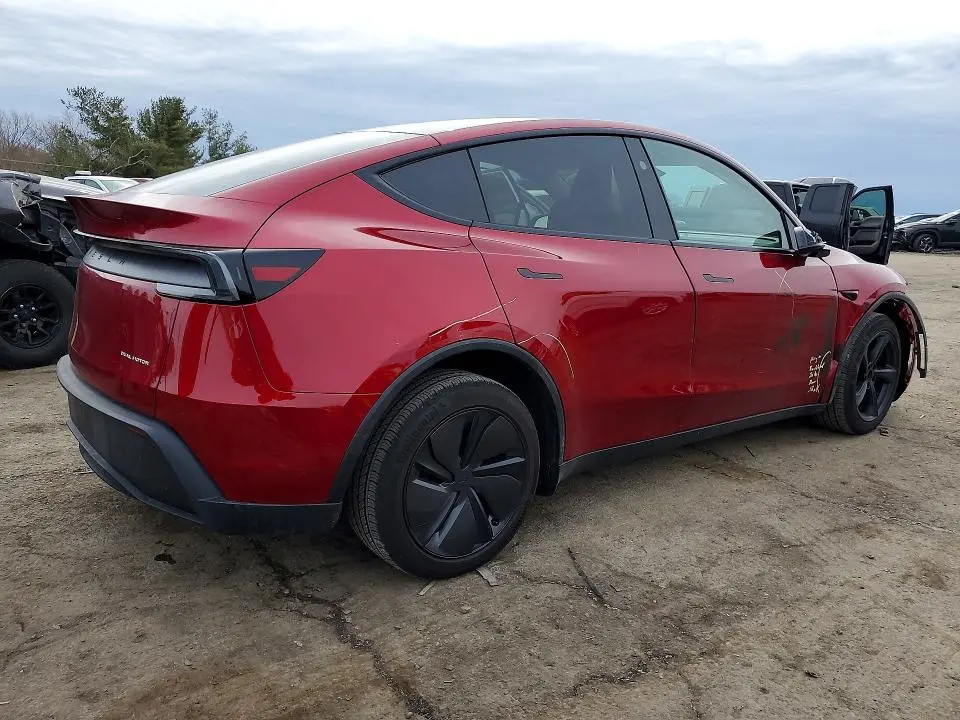 2026 TESLA MODEL Y   