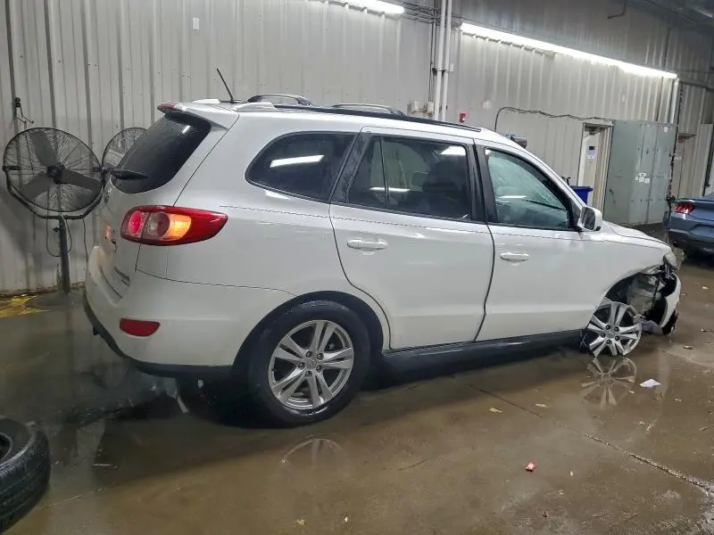 2010 HYUNDAI SANTA FE SE  