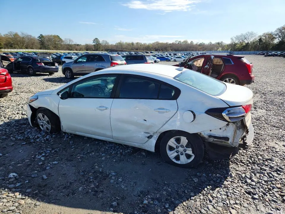 2018 KIA FORTE LX  
