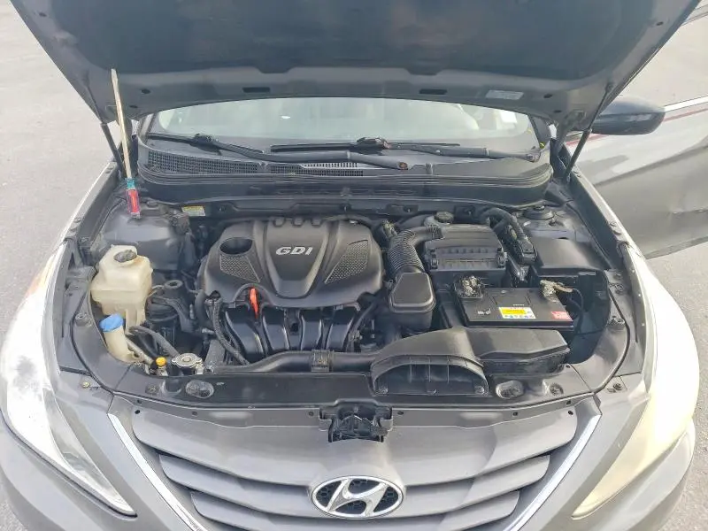 2011 HYUNDAI SONATA GLS  