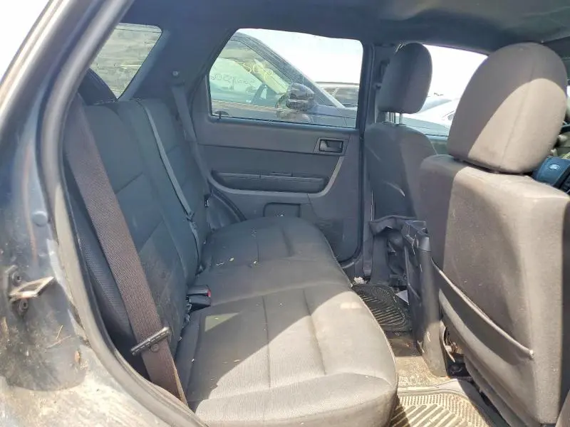 2012 FORD ESCAPE XLT  