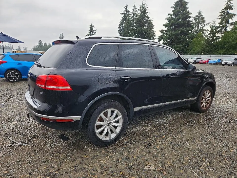 2015 VOLKSWAGEN TOUAREG V6 TDI  