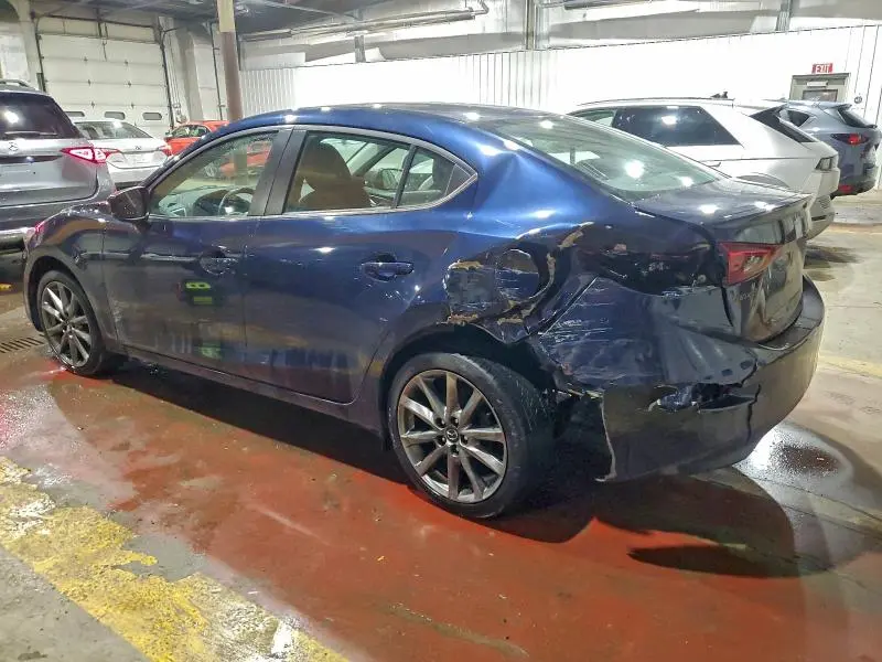 2018 MAZDA 3 TOURING  