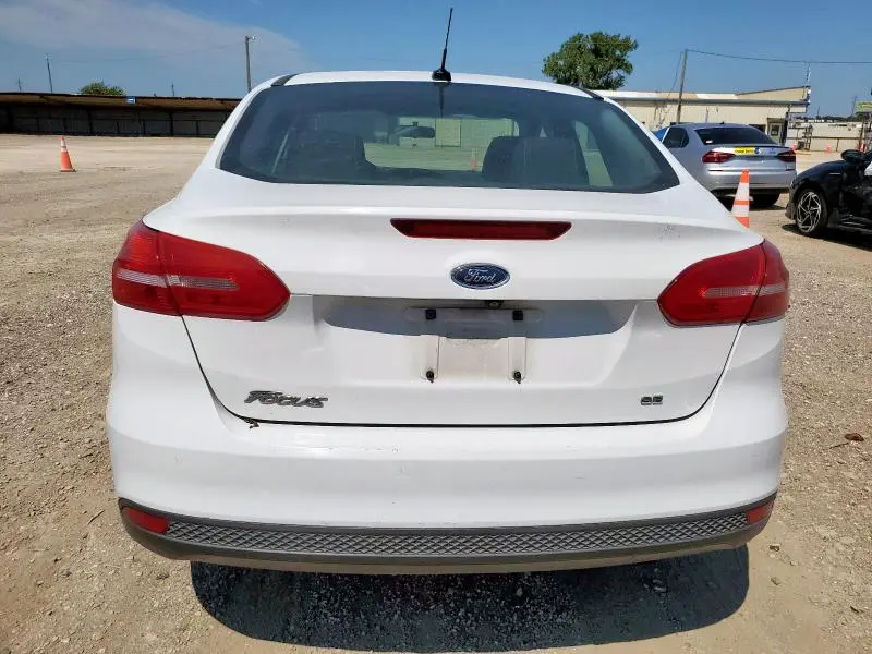 2017 FORD FOCUS SE