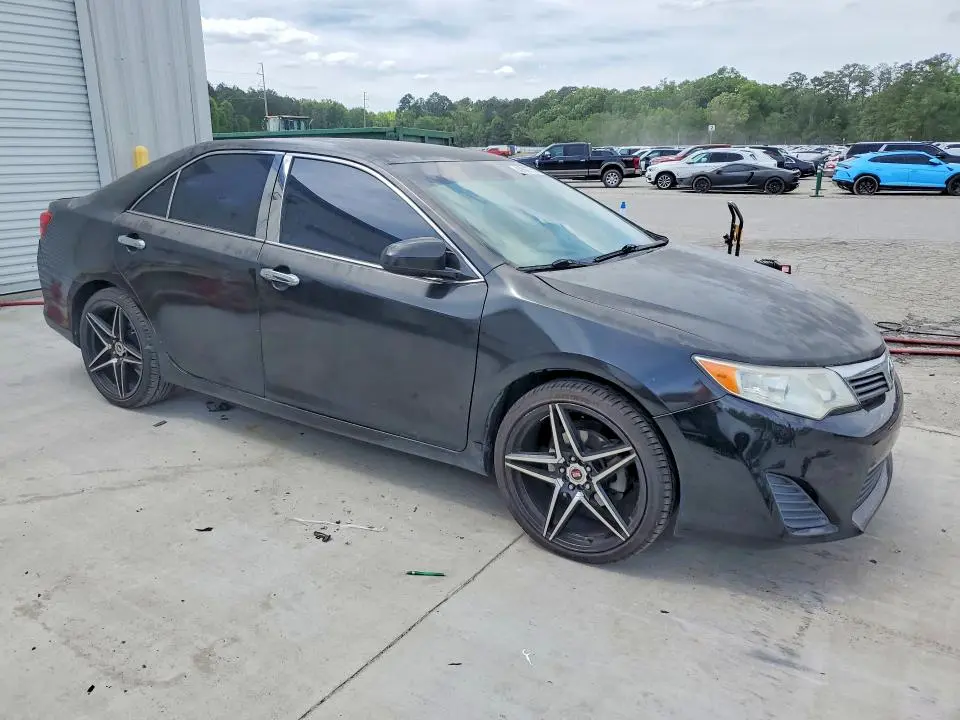 2014 TOYOTA CAMRY L  