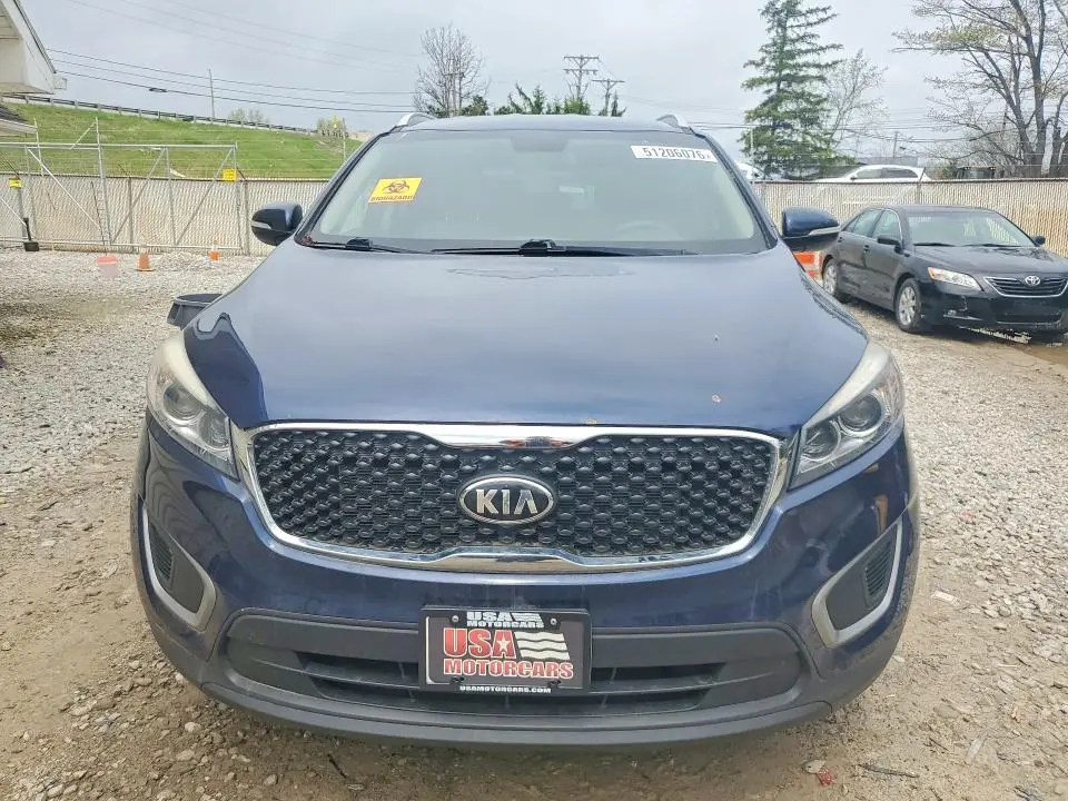 2017 KIA SORENTO LX V6  