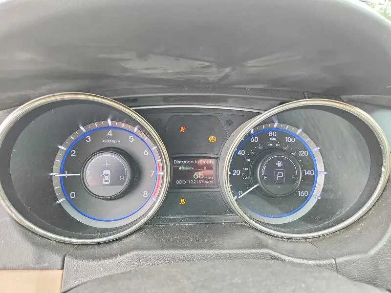 2012 HYUNDAI SONATA GLS  