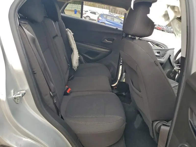 2022 CHEVROLET TRAX LS  