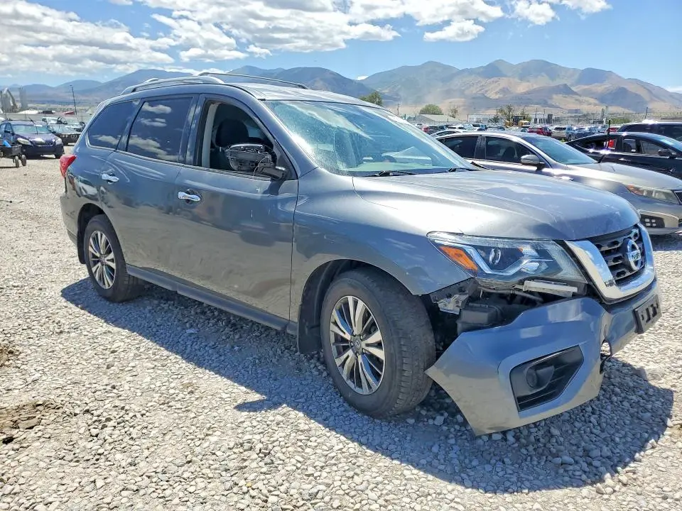 2019 NISSAN PATHFINDER S  