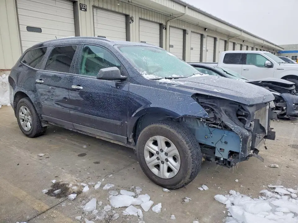 2016 CHEVROLET TRAVERSE LS  