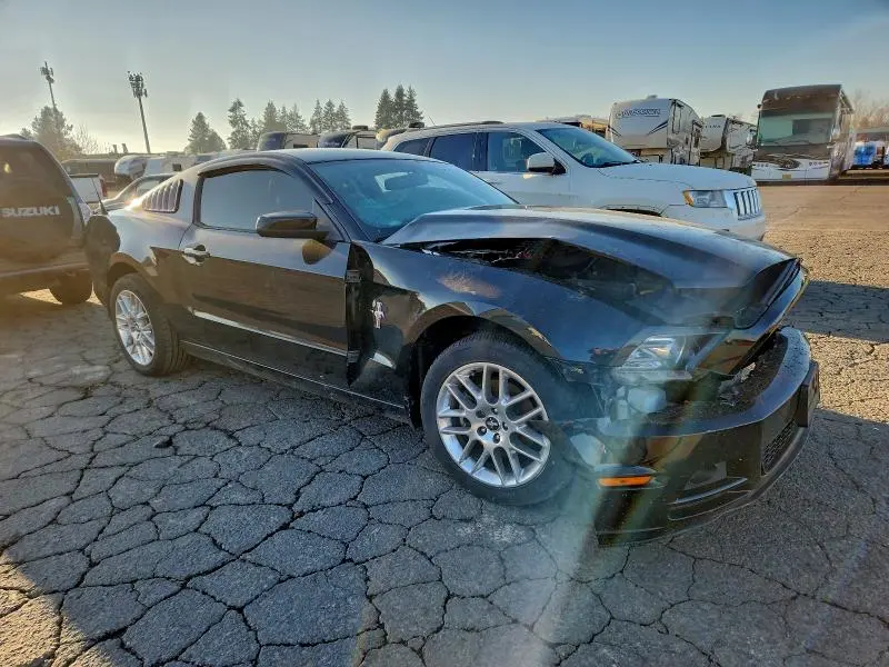 2013 FORD MUSTANG   