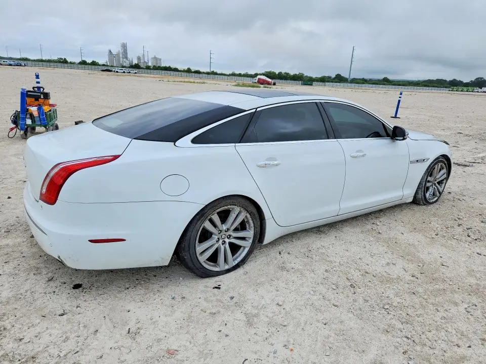 2012 JAGUAR XJL   