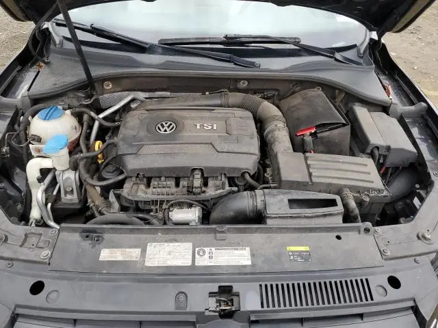 2015 VOLKSWAGEN PASSAT SE  