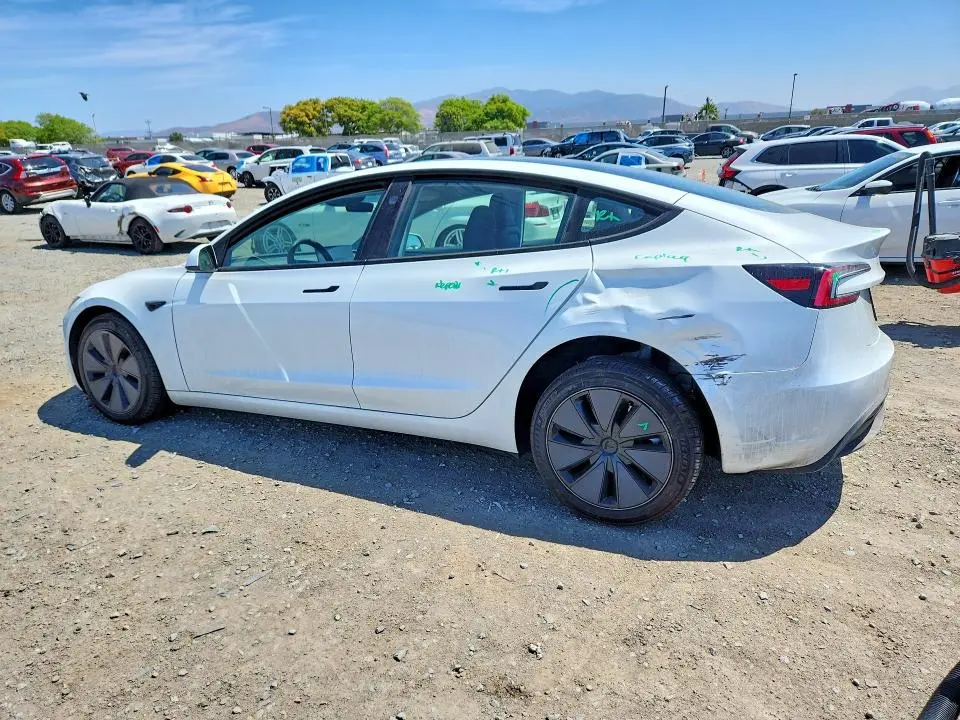 2025 TESLA MODEL 3   