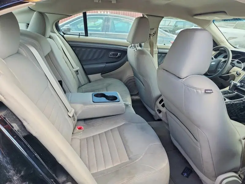 2011 FORD TAURUS SE  