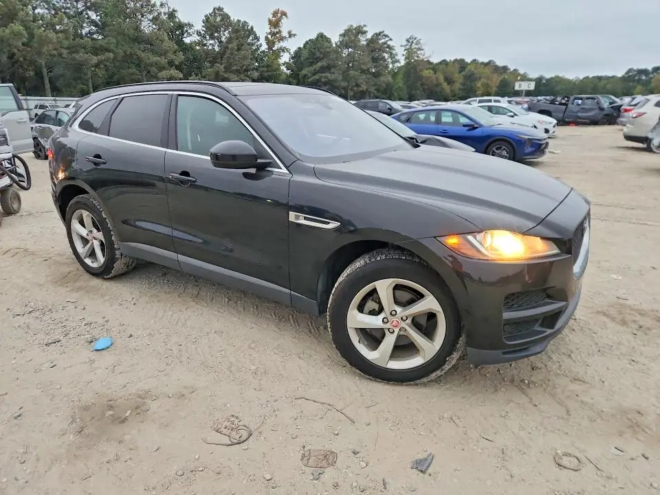 2019 JAGUAR F-PACE PREMIUM  
