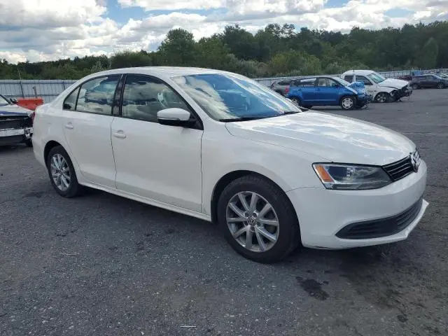 2011 VOLKSWAGEN JETTA SE  