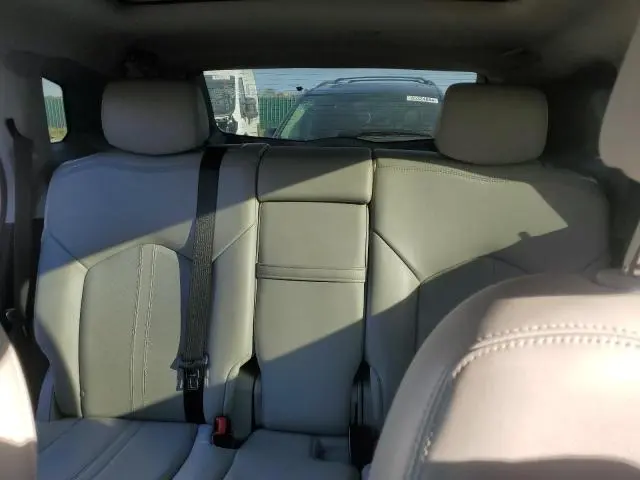 2015 CADILLAC SRX PERFORMANCE COLLECTION  