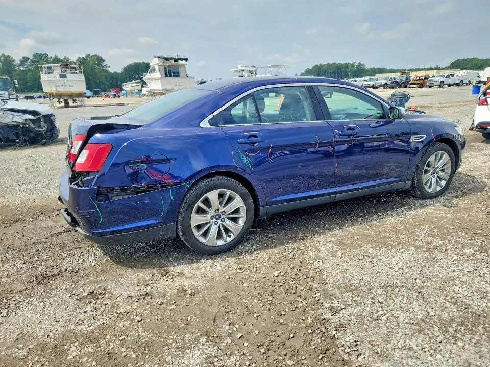 2011 FORD TAURUS LIMITED  