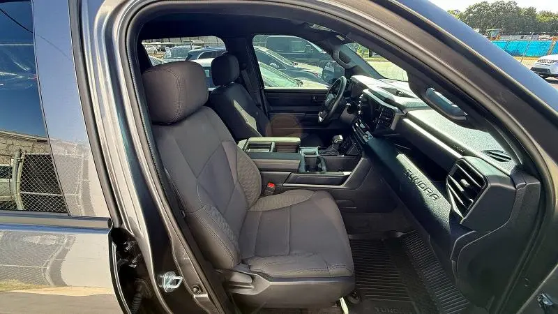 2026 TOYOTA TUNDRA CREWMAX SR  
