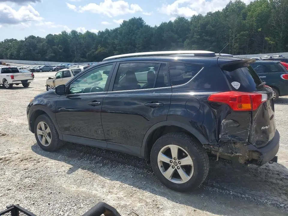 2015 TOYOTA RAV4 XLE  