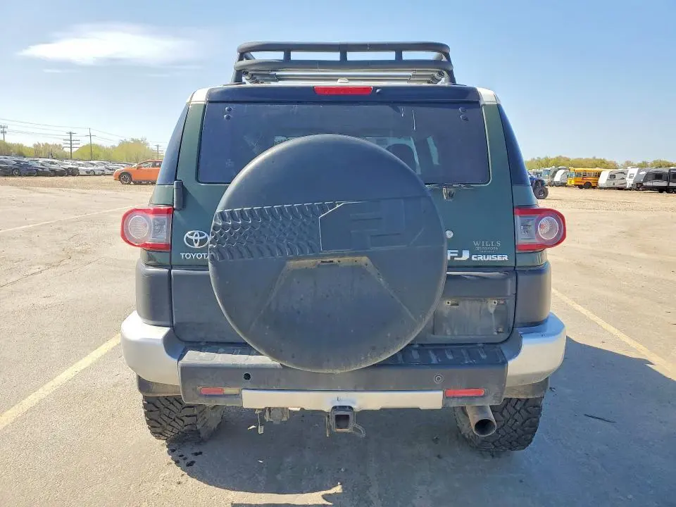 2014 TOYOTA FJ CRUISER BASE  