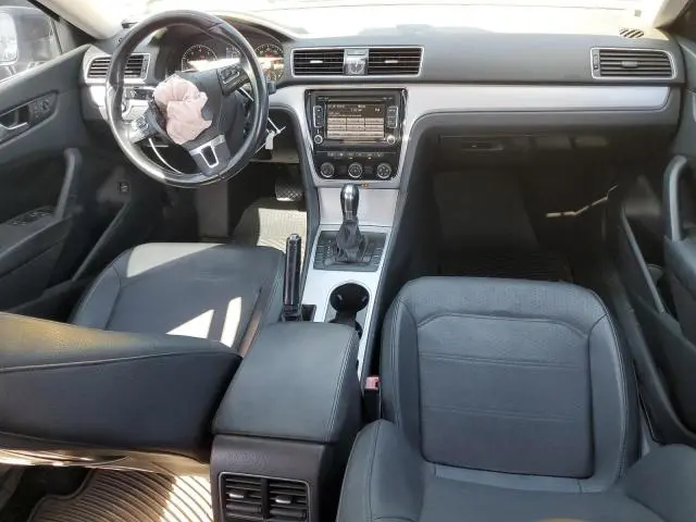 2013 VOLKSWAGEN PASSAT SE  