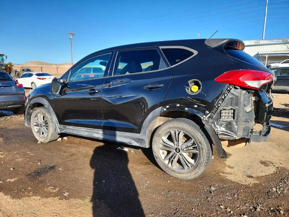 2018 HYUNDAI TUCSON SE  
