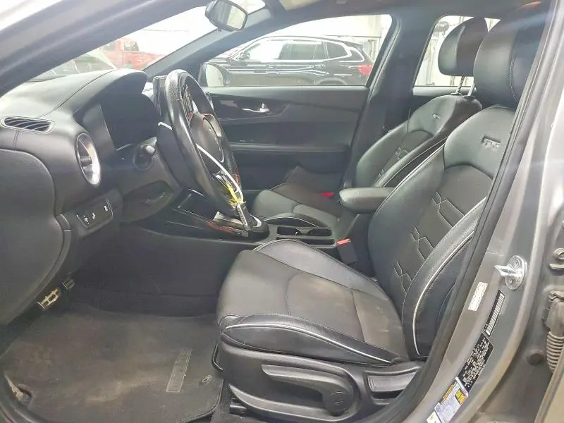 2022 KIA FORTE GT LINE  