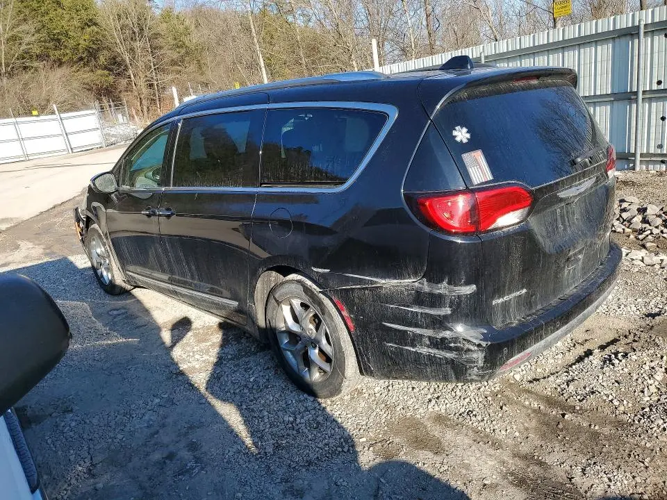 2019 CHRYSLER PACIFICA LIMITED  
