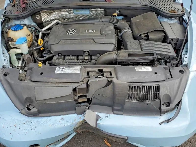 2015 VOLKSWAGEN BEETLE 1.8T  