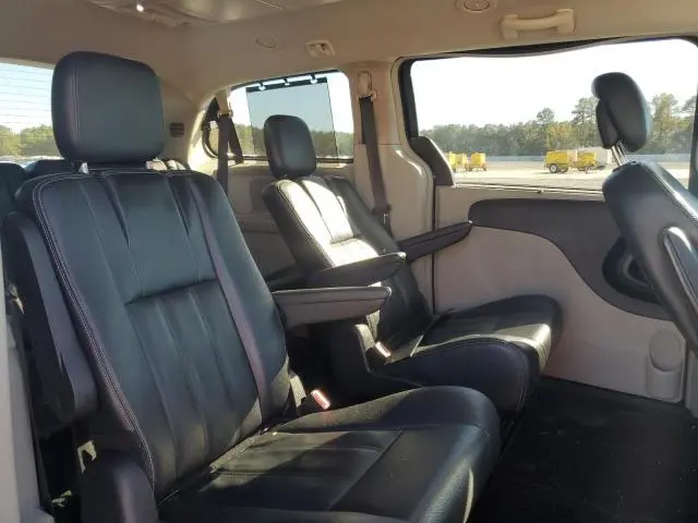 2016 CHRYSLER TOWN & COUNTRY TOURING  