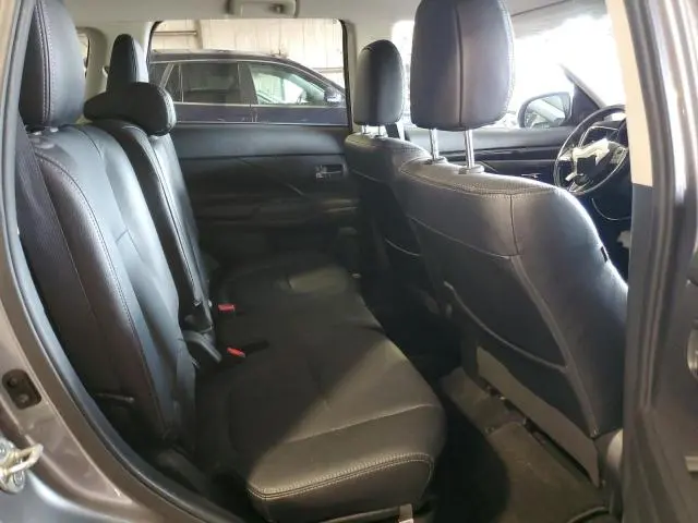 2018 MITSUBISHI OUTLANDER SE  