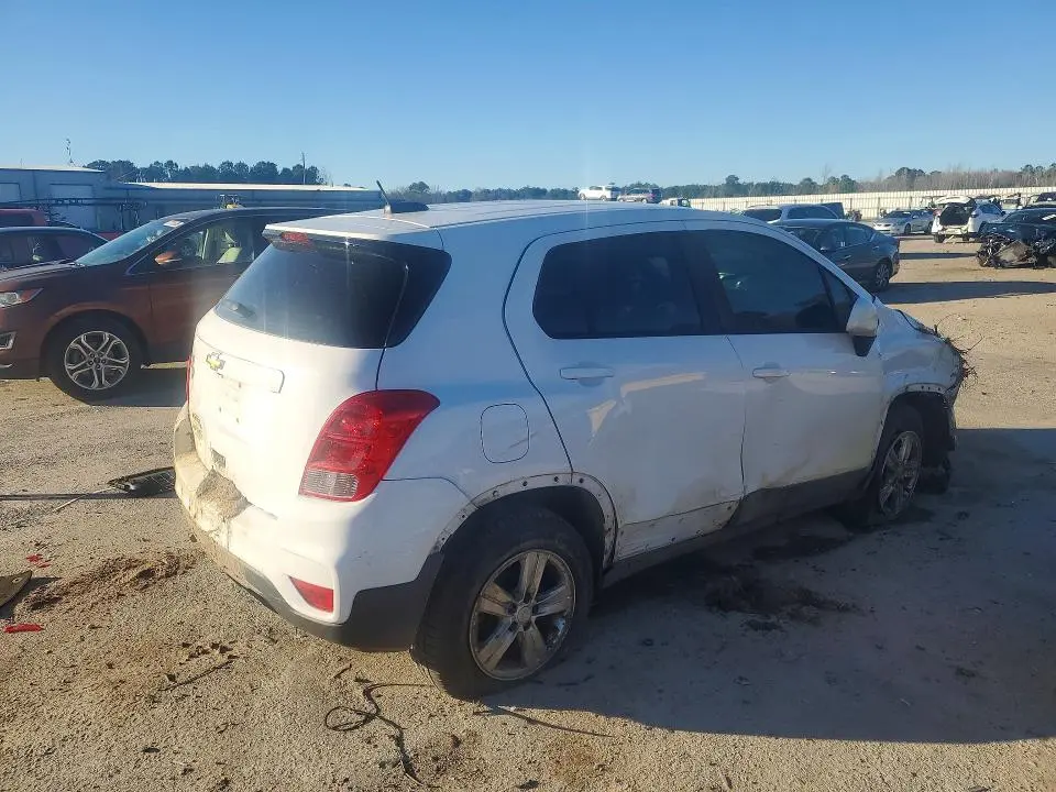 2017 CHEVROLET TRAX LS  