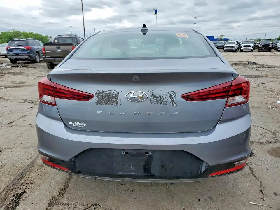 2019 HYUNDAI ELANTRA SEL  