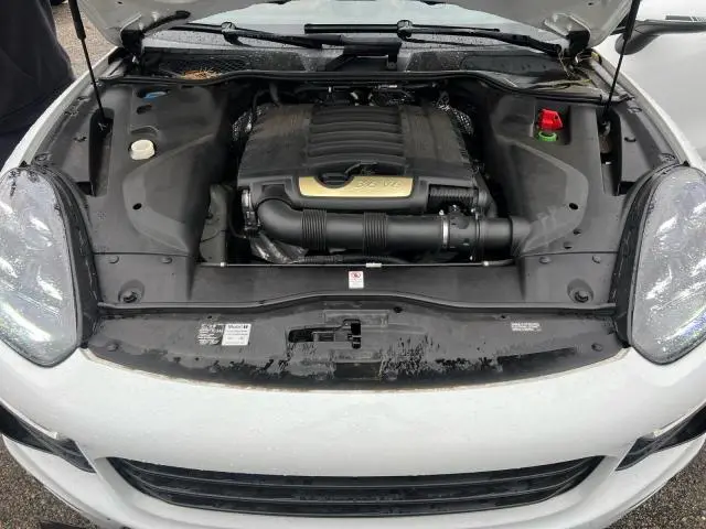 2016 PORSCHE CAYENNE   