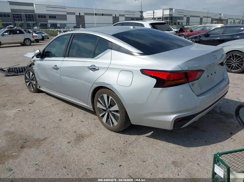 2021 NISSAN ALTIMA SV FWD
