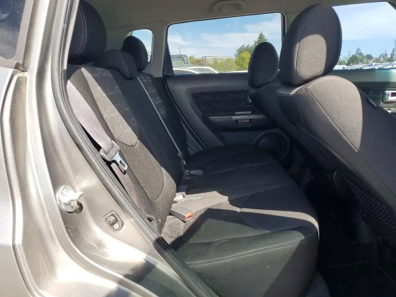 2013 KIA SOUL +  