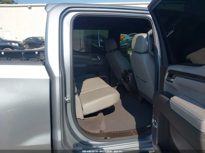 2024 CHEVROLET SILVERADO 1500 4WD  SHORT BED LTZ
