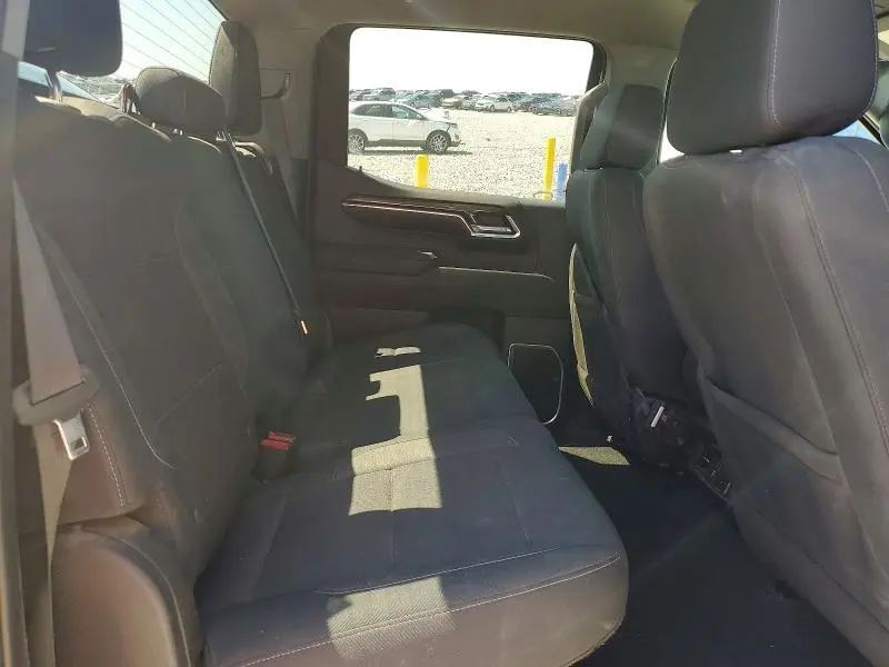 2023 CHEVROLET SILVERADO K1500 LT  
