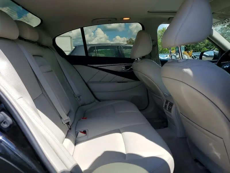 2015 INFINITI Q50 PREMIUM  