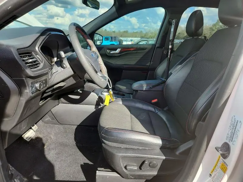 2023 FORD ESCAPE ST LINE  